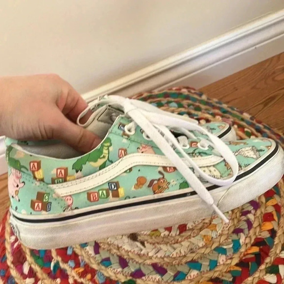 Vans Rare Special Edition Toy  Story Sneakers - Picture 4 of 9